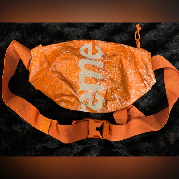Supreme reflective bum bag/waist bag - Picture 5 of 6